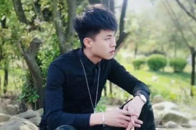 许华升的家庭背景如何?(揭秘许华升的成功之路)