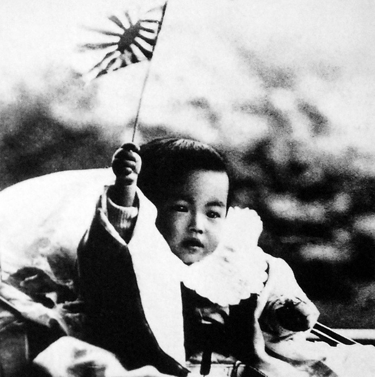 【肥鹅图说历史】1901年4月29日,臭名昭著的日本天皇裕仁出生