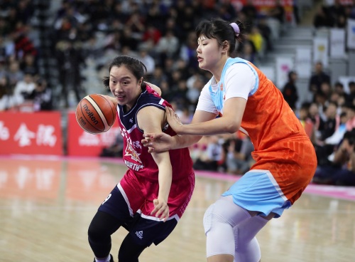 组图：中国女篮一姐邵婷