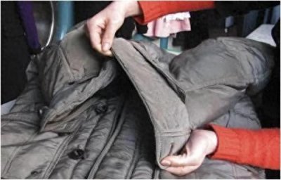 清洗“羽绒服”原来很简单,家政阿姨教你小妙招,少花冤枉钱