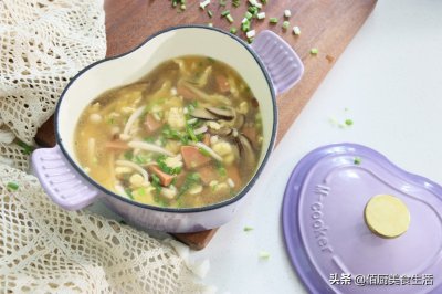 只需10分钟搞定,成本不超过5块钱,简单又美味的三鲜汤
