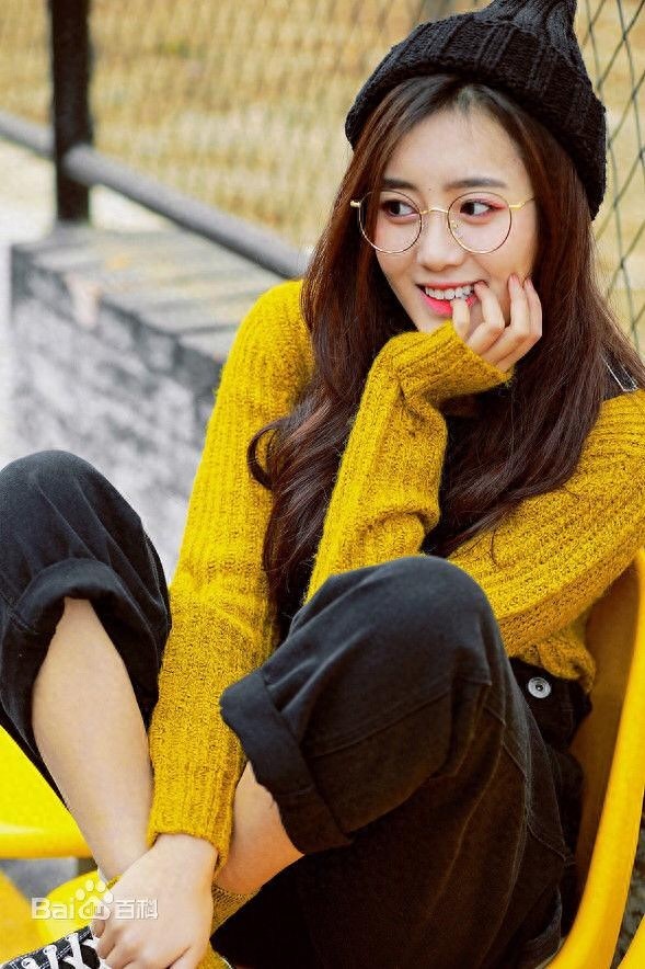 组图:内地新人王梓薇