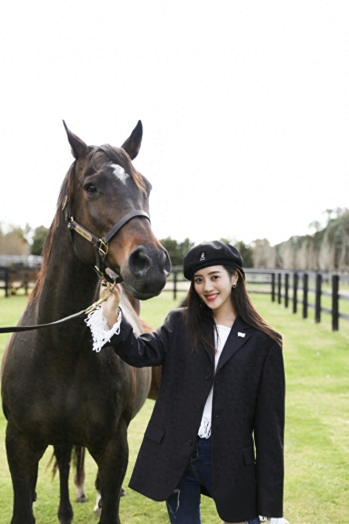 组图:内地新人王梓薇