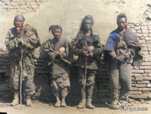 老照片:晚清时期苦难的中国,满大街的乞丐,他们都吃不饱穿不暖