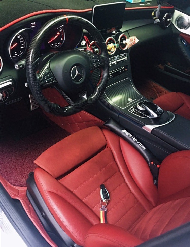 蓝色外观,个性十足,奔驰C200改装案例