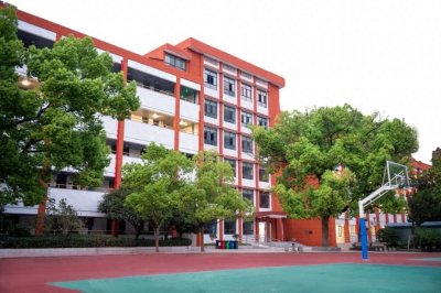 长沙市一中初级中学、附属小学正式揭牌!