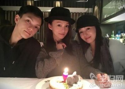 张韶涵34岁生日照片 张韶涵妹妹张韶轩照片资料曝光长一样