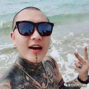 “丈门”快手方丈强势回归快手,宣扬正能量,一小时收入2千万