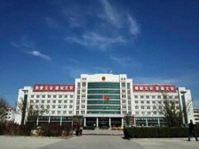 山西留日学生言论风波:辱华自曝“税务新丁”,