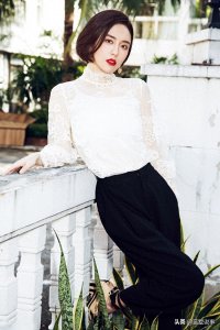 吕佳容,更撩人的是红唇