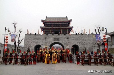 河洛古城,历史重镇,赏民俗听戏曲、品各地美食,就在郑州附近