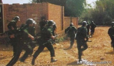 1992年,3000武警围剿平远街,到底发生了什么?