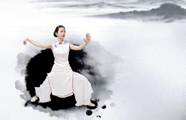 杨氏太极拳六代传人,80后美女叶泳湘的太极风尚