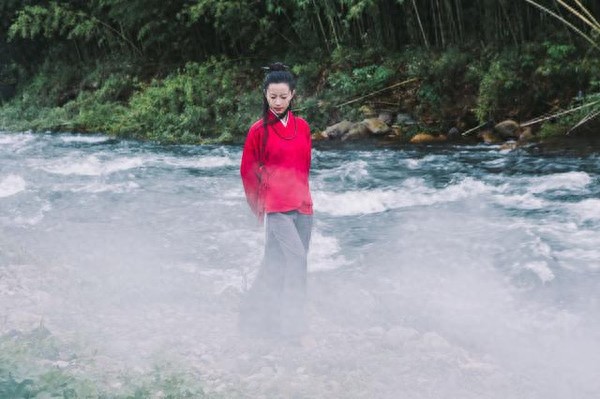 杨氏太极拳六代传人,80后美女叶泳湘的太极风尚