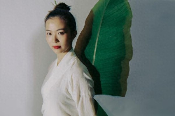 杨氏太极拳六代传人,80后美女叶泳湘的太极风尚