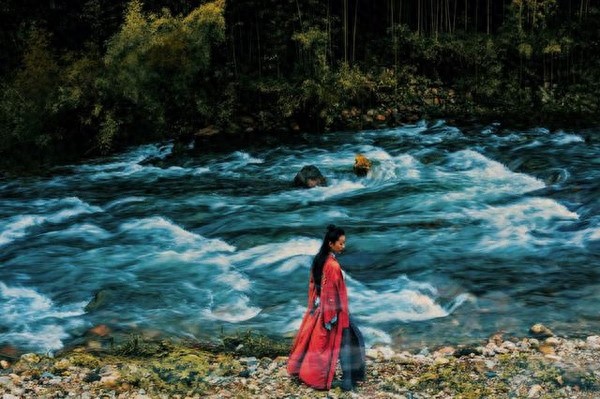 杨氏太极拳六代传人,80后美女叶泳湘的太极风尚