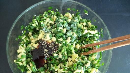 韭菜鸡蛋馅怎么调,韭菜鸡蛋馅怎么调窍门?图11