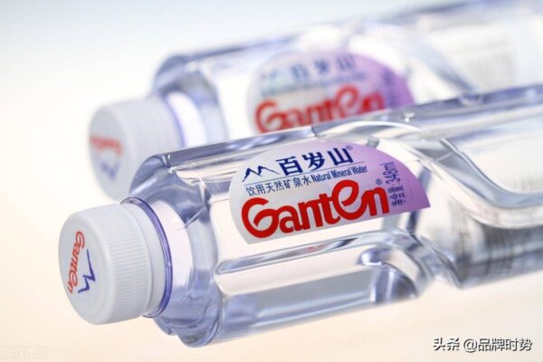 十大矿泉水品牌排行榜前十名(怡宝矿泉水排名第几位)-1 十大矿泉水品牌排行榜前十名(怡宝矿泉水排名第几位)-1