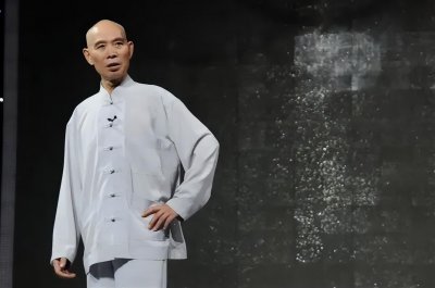 李伯清《散打评书》—被录像厅,歌舞厅,麻将馆逼出来的艺术