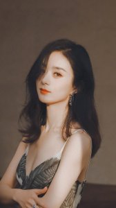 谢娜赵丽颖感情令人羡慕,但看了她们俩的感情,网友:中国好闺蜜