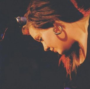 出道即巅峰,6000万销量横扫15座格莱美,铁肺阿黛尔音乐盘点