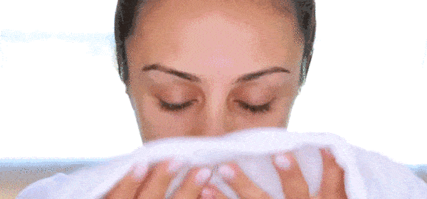 下眼袋松弛怎么办简单去眼袋方法(女人长眼袋太显老)(12)