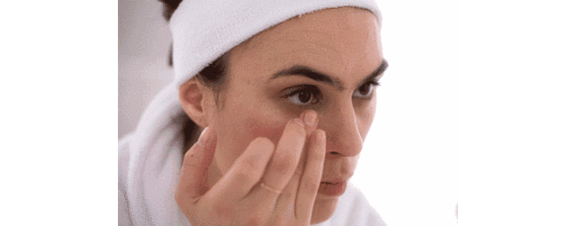 下眼袋松弛怎么办简单去眼袋方法(女人长眼袋太显老)(15)