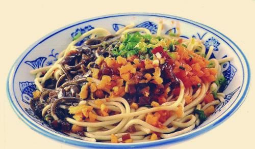 热干面的来历,热干面的来历故事100字图4