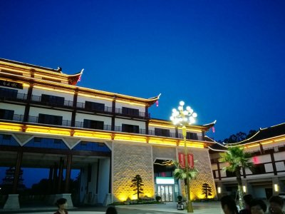 ​南宁出类拔萃高中，武鸣高中高考成绩喜人，继续稳居全区县中前列