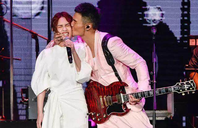 杨丞琳为什么会嫁给李荣浩