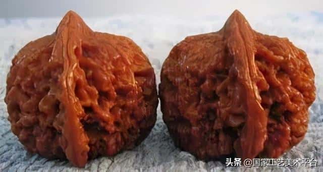 什么核桃适合把玩(手玩的核桃什么样的最好)