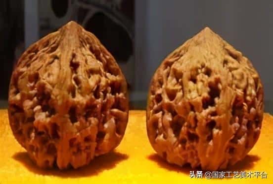 什么核桃适合把玩(手玩的核桃什么样的最好)