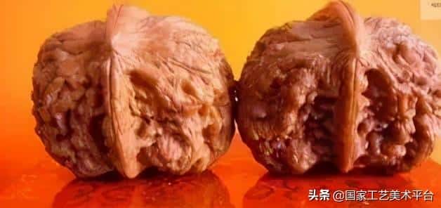 什么核桃适合把玩(手玩的核桃什么样的最好)