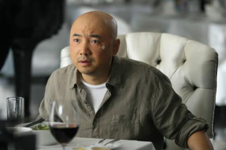 徐峥为何光头「徐峥为什么要转行做导演徐峥光头的原因是什么造成的」