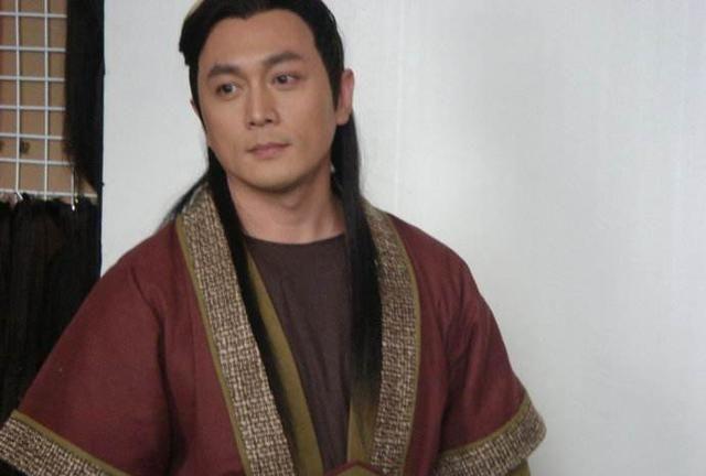 他的婚姻经历堪比王宝强，被妻子骗破产，养的6个孩子都非亲生