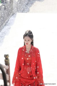 ​盘点影视剧中绝美的古装嫁衣 凤冠霞帔春风面，十里红妆不负卿