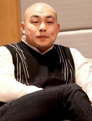 赵本山最火的弟子“程野”老婆很漂亮