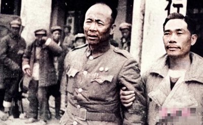 1949年12月,国军第3兵团中将司令张淦被俘的场景