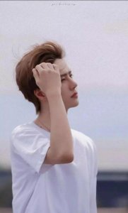 ​王一博回复cp粉(王一博肖战回复cp的事)