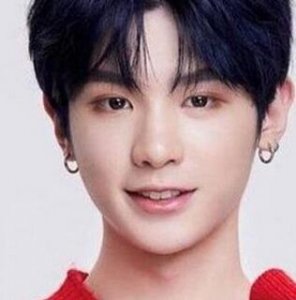 ​justin的外号为什么叫贾富贵  有人传说他家是做酒店企业的