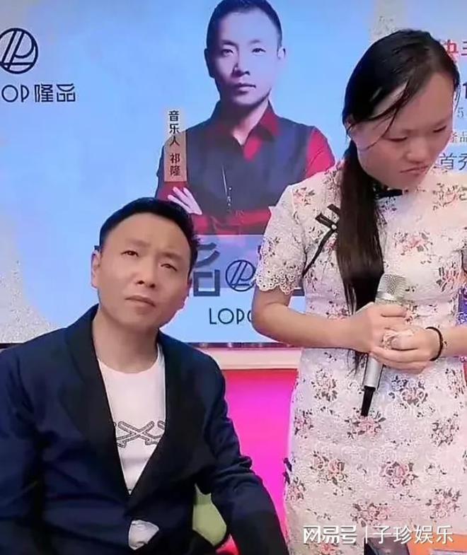1655535534413535.jpg 歌手祁隆的妻子透露,他表面上温柔,内心却是恶魔。