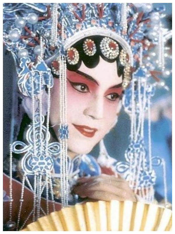 尊龙大胆拍的《蝴蝶君》，震惊世人！