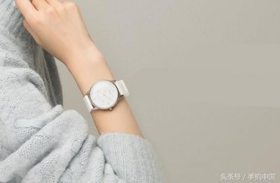 ​联想Watch 9智能手表正式开卖 续航惊人