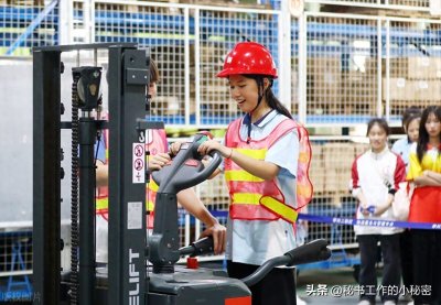 ​体制内股长不是干部？芝麻大小的官可能手握重权！