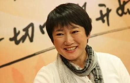 69岁王刚的三任妻子,一位漂亮,一位名气大,一位背景显赫