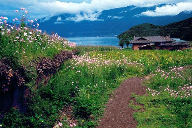 《亲爱的客栈》热播，你知道拍摄地在哪儿吗？快美瞎啦！