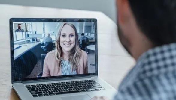 情感异地恋怎么去关心对方  1