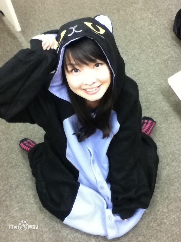 伊藤加奈惠个人资料写真作品