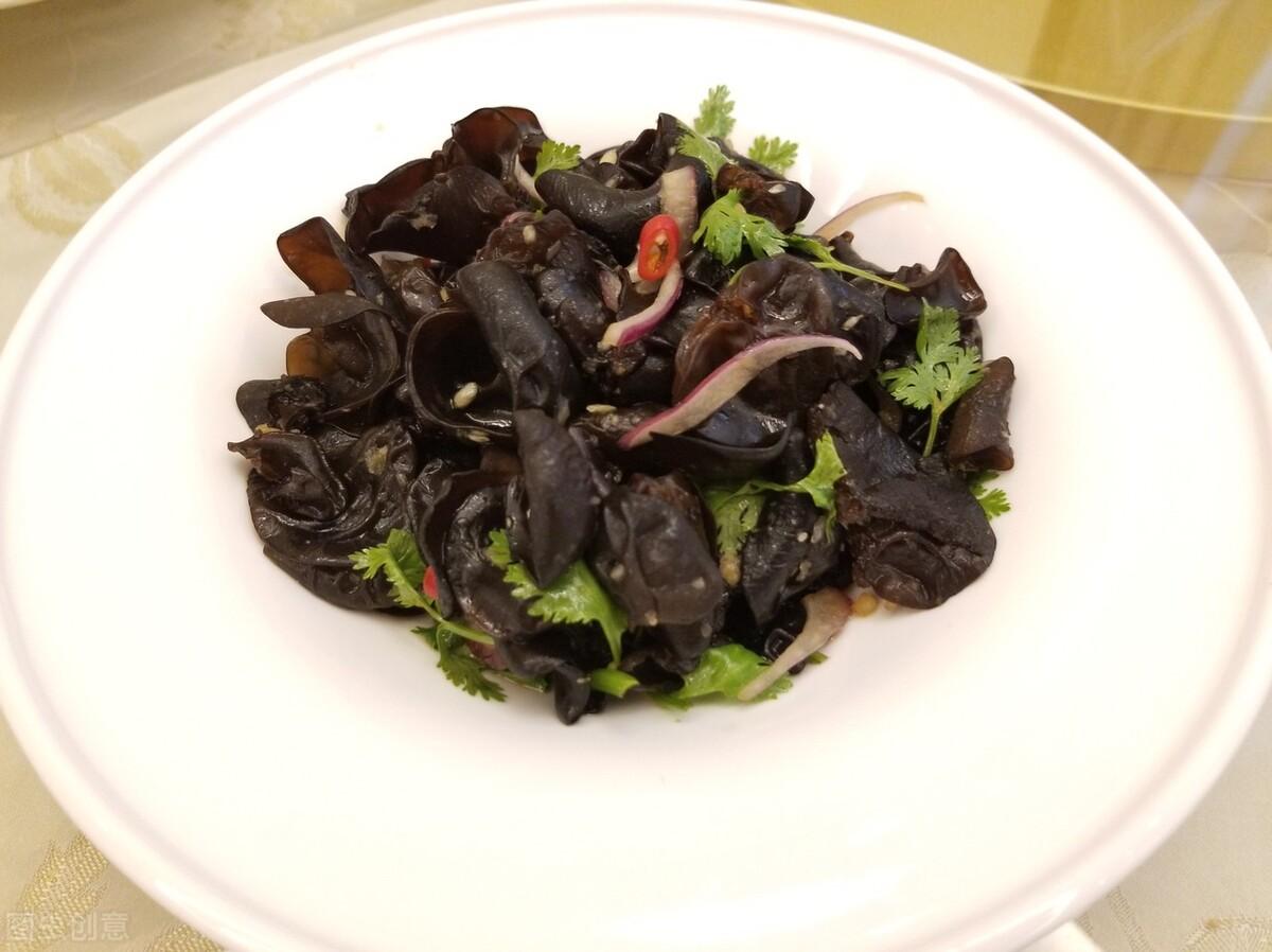 木耳煮几分钟可以凉拌吃(怎么样凉拌木耳好吃又脆)