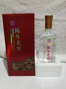 ​陈年老窖九年多少钱一瓶(九年陈窖38度多少钱)